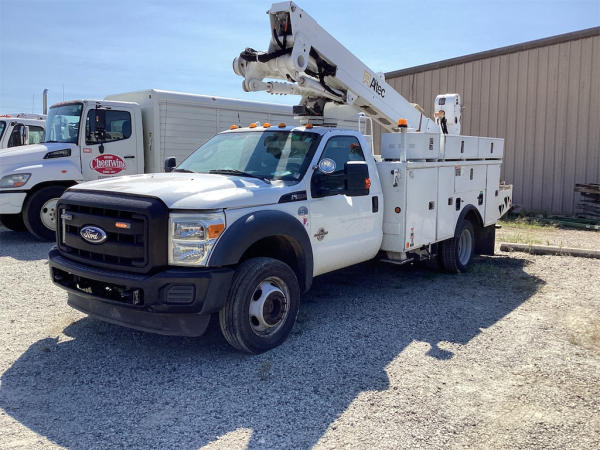 Photo of a 2012 Ford F-550