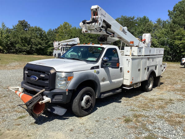 Photo of a 2012 Ford F-550