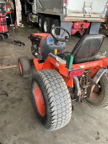 1998 Kubota B1700HD 4X4