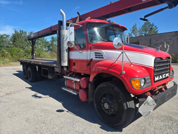 2007 Mack CV713