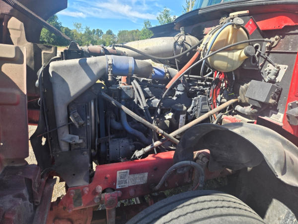 2007 Mack CV713