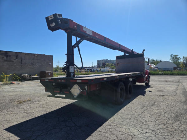 2007 Mack CV713