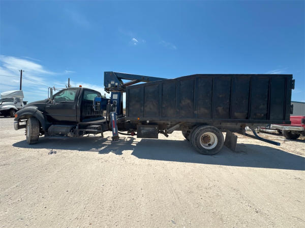 2015 Ford F-750