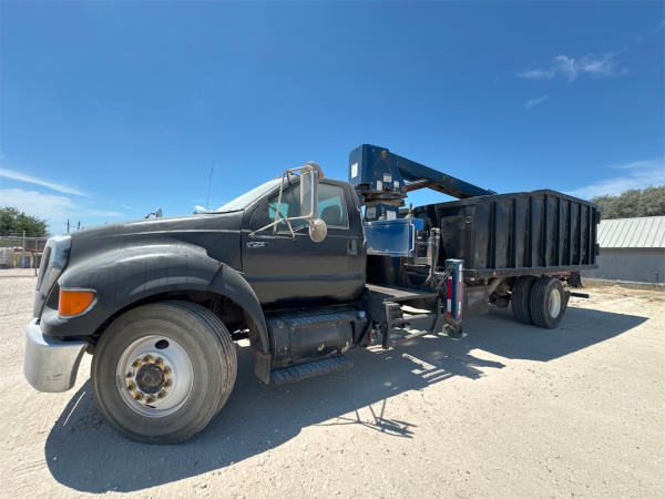 2015 Ford F-750