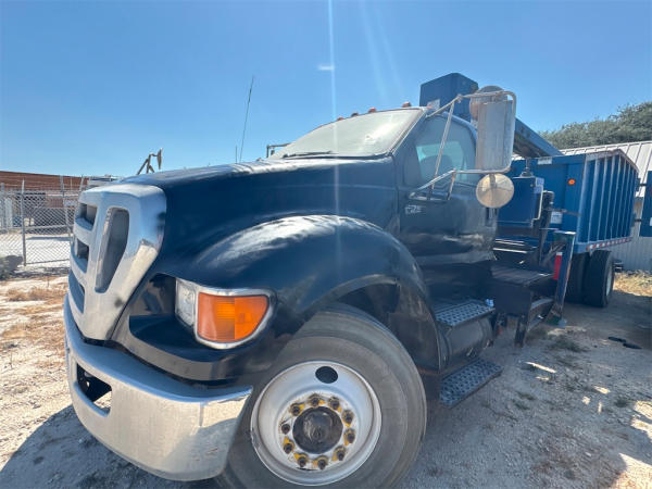 2015 Ford F-750