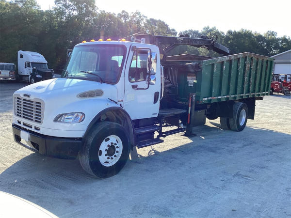 2005 Freightliner M2
