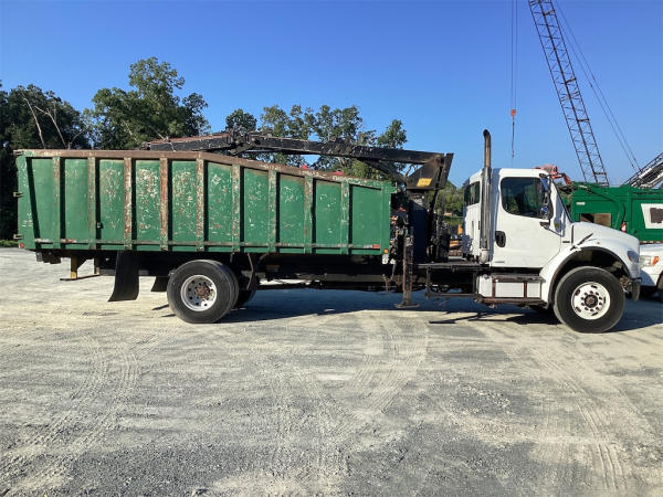 2005 Freightliner M2