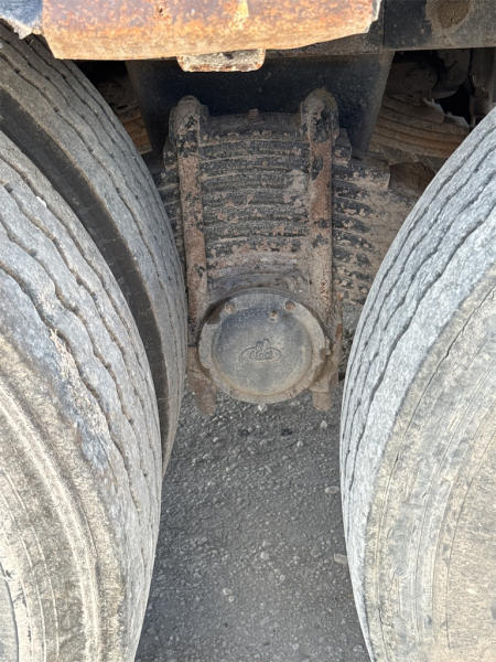 2006 Mack CV713