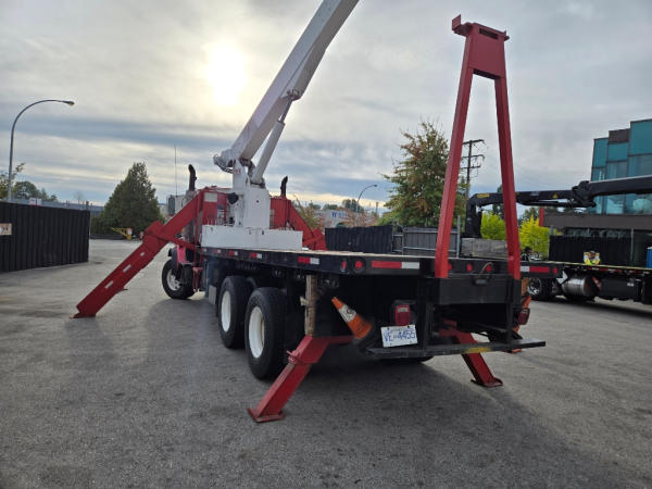 2007 Sterling LT9513
