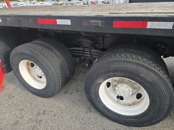 2007 Sterling LT9513