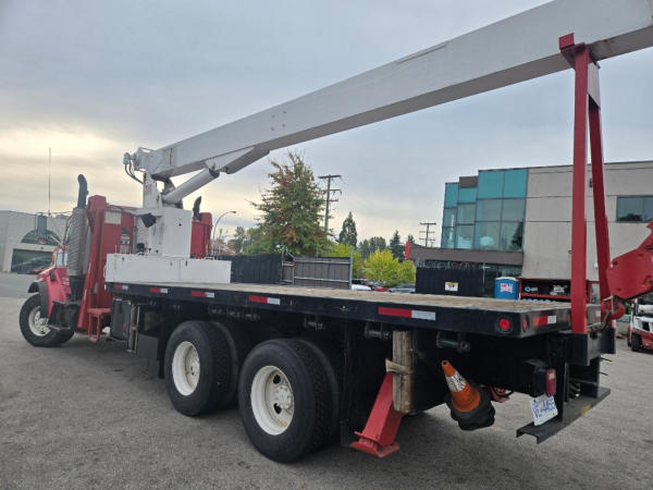 2007 Sterling LT9513