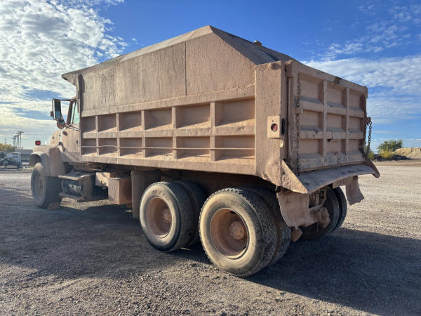 1991 Ford LT9000