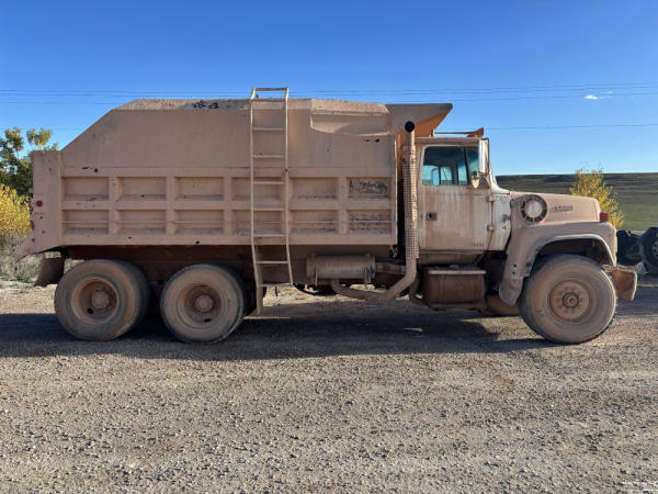 1991 Ford LT9000