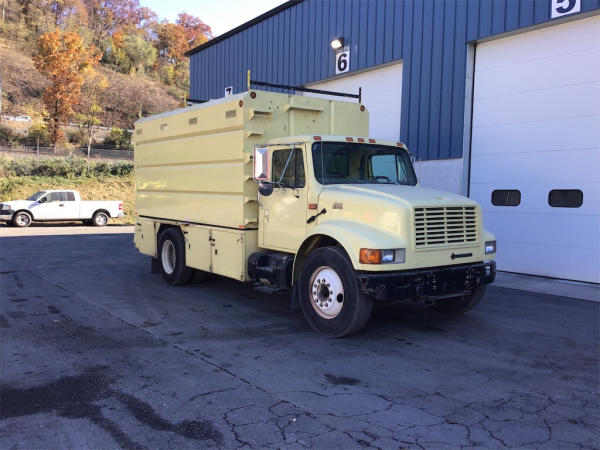 Photo of a 2001 International 4700