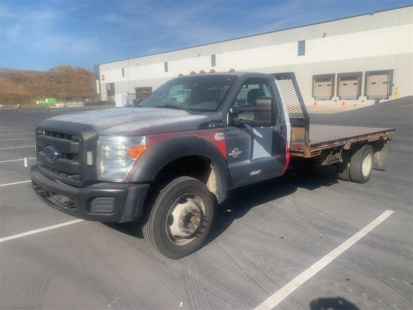 Photo of a 2013 Ford F-550 SUPER DUTY 2WD