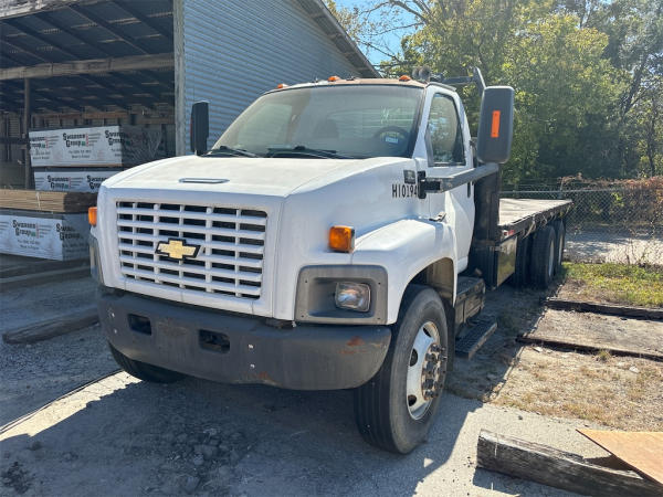 Photo of a 2005 Chevrolet C8500