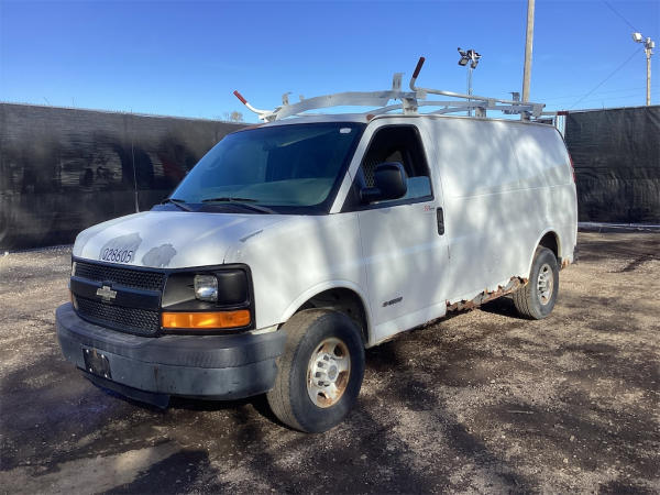 Photo of a 2005 Chevrolet EXPRESS 3500 CARGO