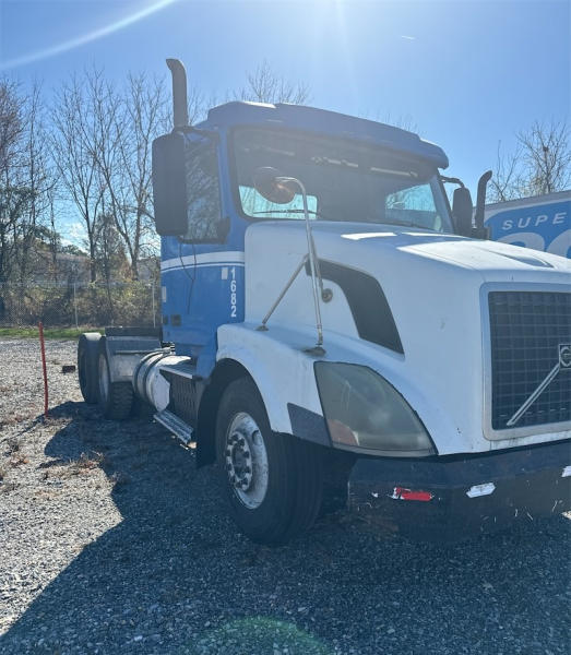 Photo of a 2014 Volvo VNL