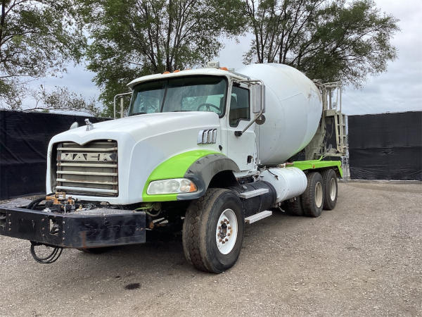 Photo of a 2006 Mack  CT713 GRANITE