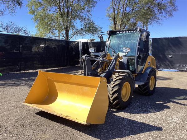 Photo of a 2024 John Deere 204 G