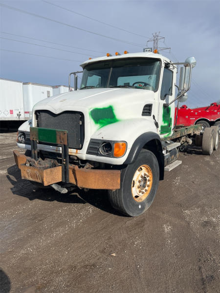 Photo of a 2006 Mack CV713 GRANITE