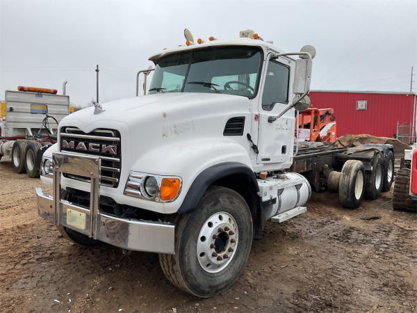 Photo of a 2006 Mack CV713 GRANITE