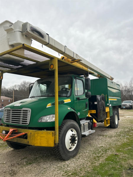 2018 Freightliner M2 W/TEREX XT-60