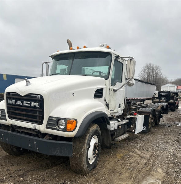 Photo of a  Mack CV713  GRANITE