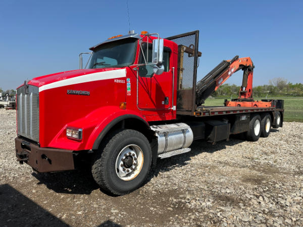 Photo of a 2005 Kenworth T800