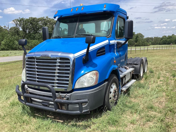 Photo of a 2017 Freightliner CASCADA 113