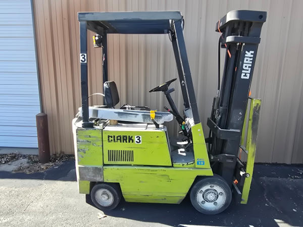 Photo of a 1993 Clark GCS15
