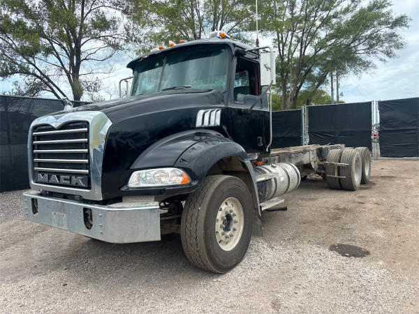 Photo of a 2007 Mack CTP