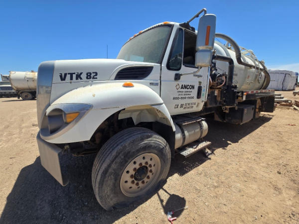 Photo of a 2011 International 7500