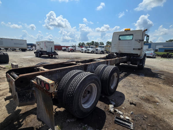 2007 Volvo VHD