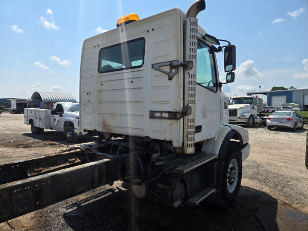 2007 Volvo VHD