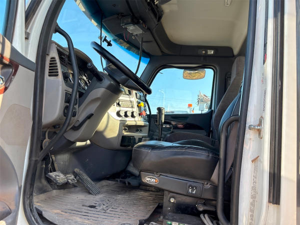 2015 Peterbilt 567