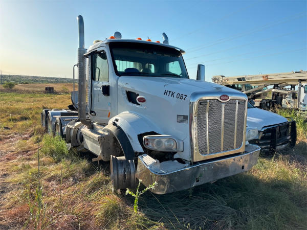 2015 Peterbilt 567