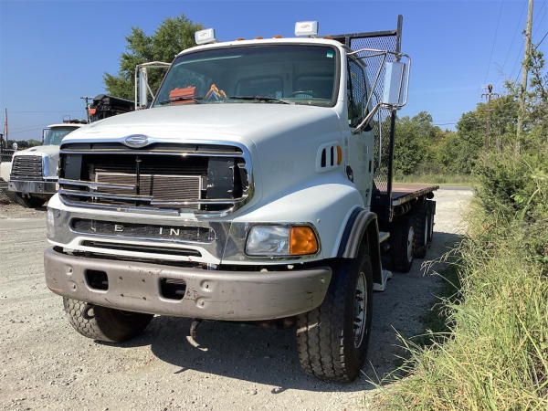 Photo of a 2007 Sterling L9500