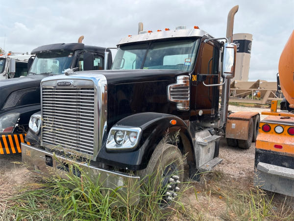 Photo of 2012 Freightliner CORONADO
